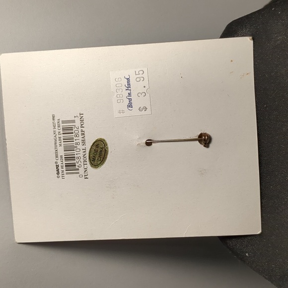 NEW on card. Easter Bunny pin. Ceramic. Ganz Springtime. Basket Carrot - Picture 2 of 3